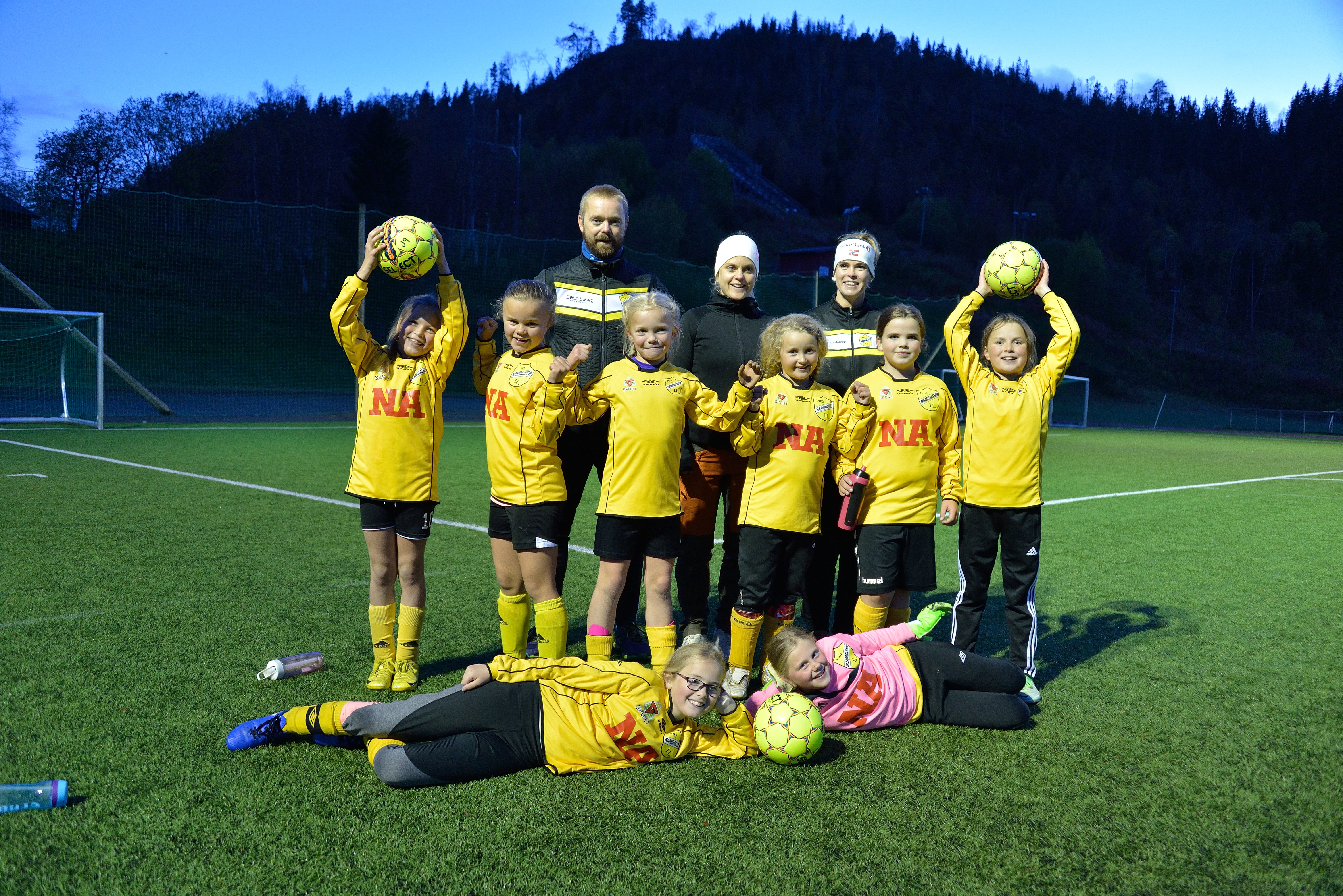 Fotball J9 1
